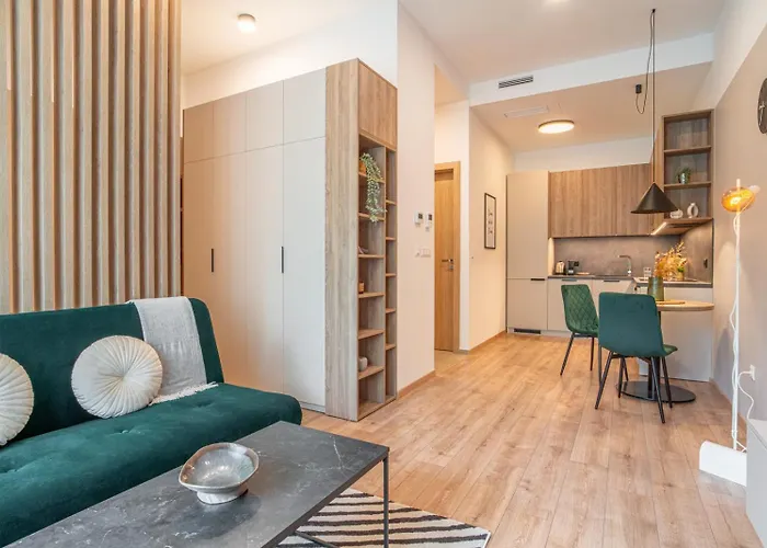 Patronka Apartments - Stylish Apartment With A Divided Sleeping Area